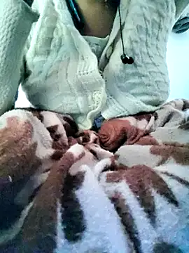 Snapshot of lovelyruhi chatting on 12-12-24, 10:13 lovelyruhi online show from 12-12-24, 10:13