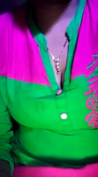 Snapshot of lovelyruhi chatting on 01-12-25, 06:16 lovelyruhi online show from 01-12-25, 06:16