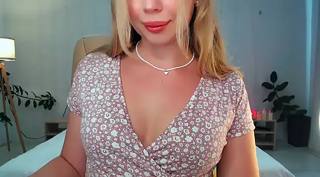 Snapshot of NaughtyNylonFeet chatting on 12-27-24, 07:29 NaughtyNylonFeet online show from 12-27-24, 07:29