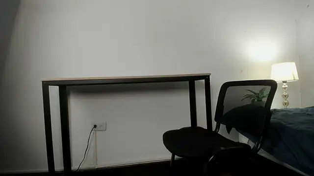 Snapshot of Caroline_dh chatting on 02-16-26, 10:55 Caroline dh online show from 02-16-26, 10:55