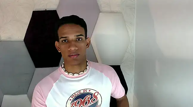 Snapshot of AbrahanBratz chatting on 12-06-24, 02:49 AbrahanBratz online show from 12-06-24, 02:49