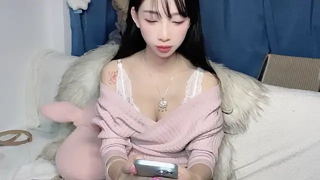 Lili-2 online show from 12-14-25, 04:45