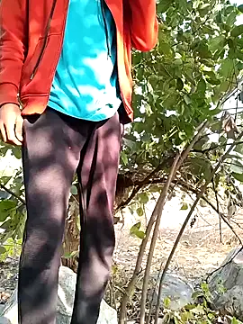 Snapshot of Piyush_2024 chatting on 01-13-25, 10:36 Piyush 2024 online show from 01-13-25, 10:36