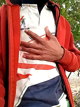 Snapshot of Piyush_2024 chatting on 01-16-25, 11:15 Piyush 2024 online show from 01-16-25, 11:15