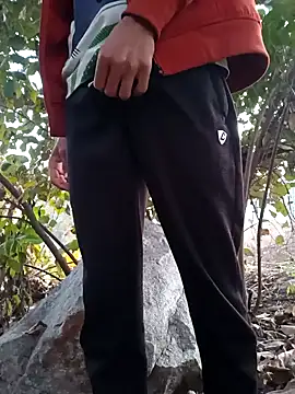 Snapshot of Piyush_2024 chatting on 01-21-25, 01:39 Piyush 2024 online show from 01-21-25, 01:39