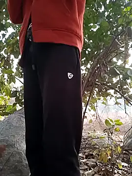 Snapshot of Piyush_2024 chatting on 01-22-25, 01:42 Piyush 2024 online show from 01-22-25, 01:42