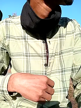 Snapshot of Piyush_2024 chatting on 02-02-25, 03:21 Piyush 2024 online show from 02-02-25, 03:21