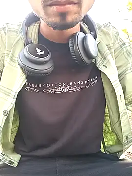 Snapshot of Piyush_2024 chatting on 02-02-25, 11:19 Piyush 2024 online show from 02-02-25, 11:19