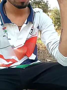 Snapshot of Piyush_2024 chatting on 02-21-25, 11:01 Piyush 2024 online show from 02-21-25, 11:01