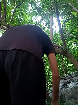 Snapshot of Piyush_2024 chatting on 09-10-25, 01:05 Piyush 2024 online show from 09-10-25, 01:05