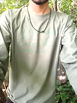 Snapshot of Piyush_2024 chatting on 09-30-25, 02:05 Piyush 2024 online show from 09-30-25, 02:05