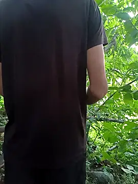 Snapshot of Piyush_2024 chatting on 10-09-25, 01:03 Piyush 2024 online show from 10-09-25, 01:03