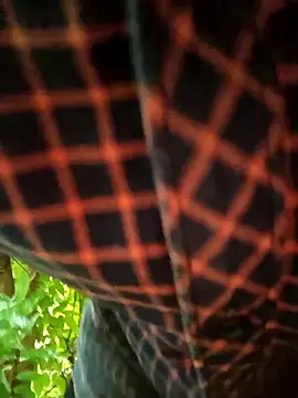 Snapshot of Piyush_2024 chatting on 10-26-25, 02:28 Piyush 2024 online show from 10-26-25, 02:28