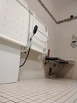 Snapshot of axelongshaft69 chatting on 02-21-26, 12:33 axelongshaft69 online show from 02-21-26, 12:33