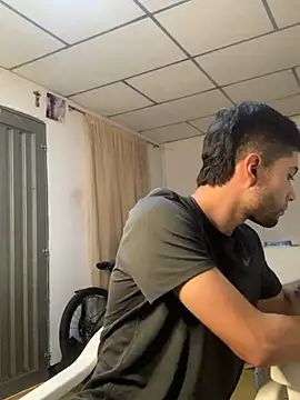 Jestebanano online show from 12-26-24, 12:57