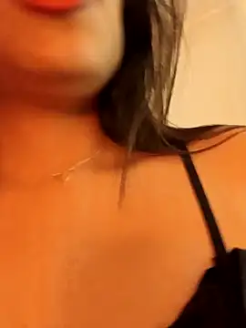 AleFantasy0001 online show from 01-08-25, 04:11