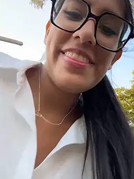 AleFantasy0001 online show from 12-01-25, 10:04