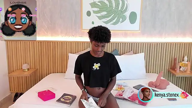 Snapshot of kenya_stone_1 chatting on 10-23-25, 07:45 kenya stone 1 online show from 10-23-25, 07:45