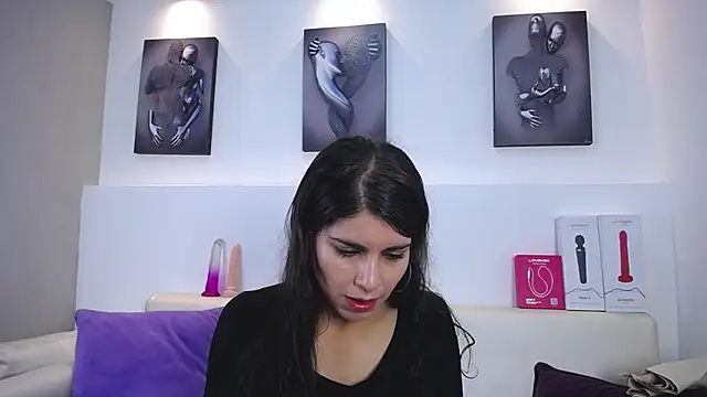 Melodi Roux online show from 12-16-25, 01:27