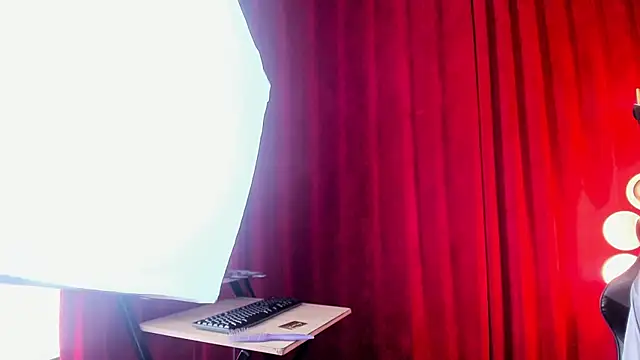 HakuRukushka online show from 02-14-25, 02:44