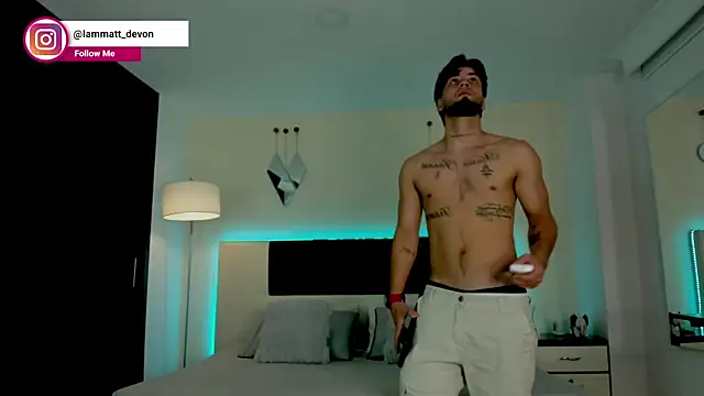 MattDevon online show from 11-26-25, 03:40