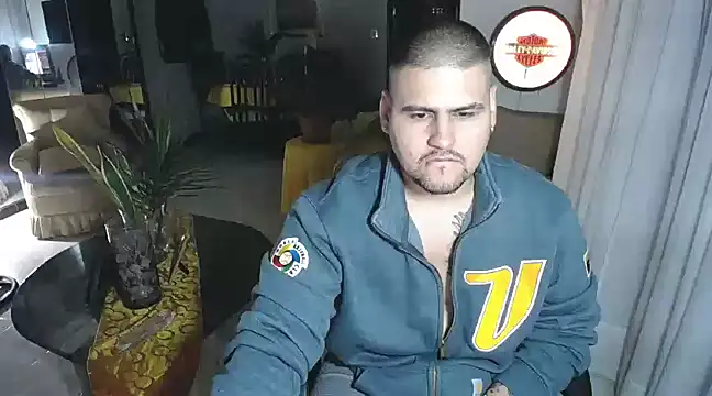 pitbullveryhot online show from 02-13-25, 06:20