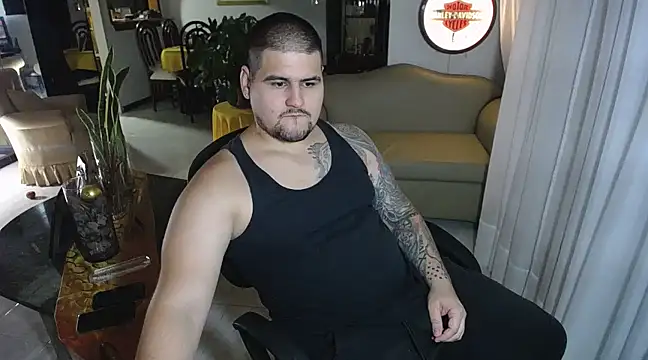 pitbullveryhot online show from 02-18-25, 10:05