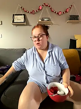 Tallulah-mae-xoxox online show from 09-11-25, 09:20