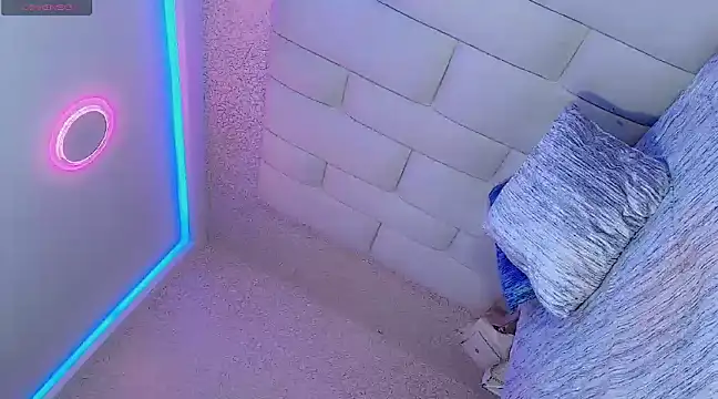 Hallyhott online show from 02-26-25, 10:26