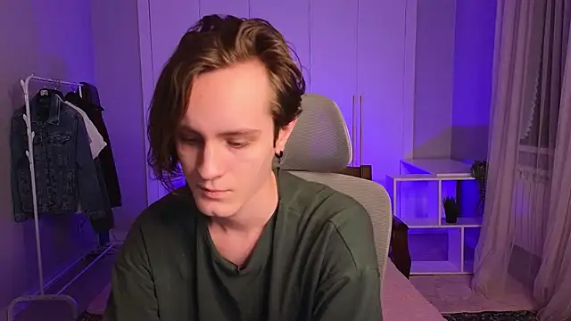 nikompell online show from 02-26-25, 04:47