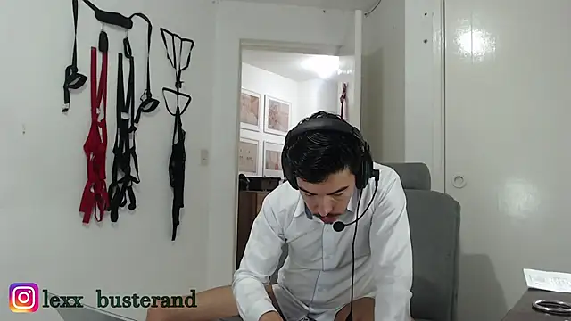 Snapshot of lexxandbusterr chatting on 12-04-24, 10:41 lexxandbusterr online show from 12-04-24, 10:41