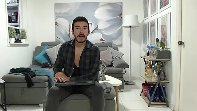 Snapshot of lexxandbusterr chatting on 10-05-25, 10:07 lexxandbusterr online show from 10-05-25, 10:07