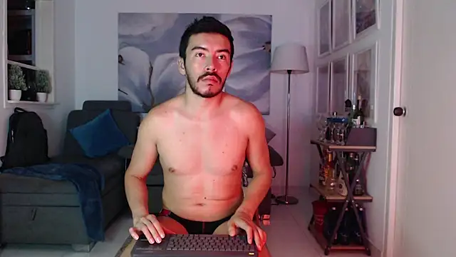 Snapshot of lexxandbusterr chatting on 10-08-25, 04:54 lexxandbusterr online show from 10-08-25, 04:54