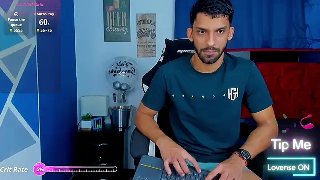 Snapshot of mike_shelby21 chatting on 10-06-25, 02:31 mike shelby21 online show from 10-06-25, 02:31