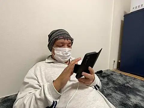 Snapshot of Grandpa29hijii chatting on 02-23-25, 04:24 Grandpa29hijii online show from 02-23-25, 04:24