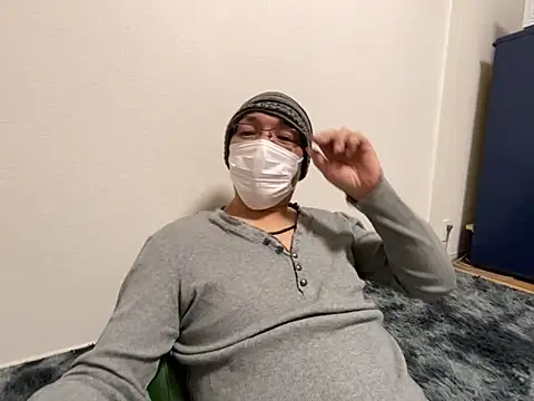 Snapshot of Grandpa29hijii chatting on 02-25-25, 01:39 Grandpa29hijii online show from 02-25-25, 01:39
