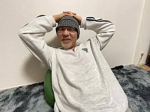 Snapshot of Grandpa29hijii chatting on 03-03-25, 01:20 Grandpa29hijii online show from 03-03-25, 01:20
