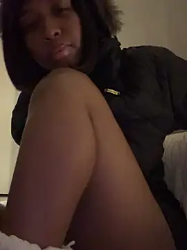 IamCrystal2 online show from 12-29-24, 09:20