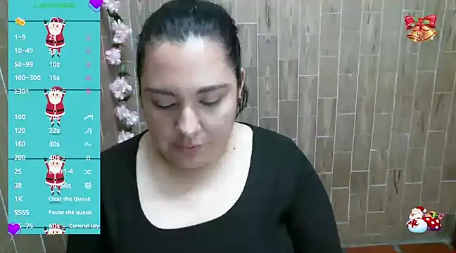 Snapshot of solyeria chatting on 12-13-24, 08:26 solyeria online show from 12-13-24, 08:26