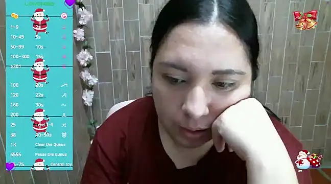 Snapshot of solyeria chatting on 12-19-24, 12:24 solyeria online show from 12-19-24, 12:24