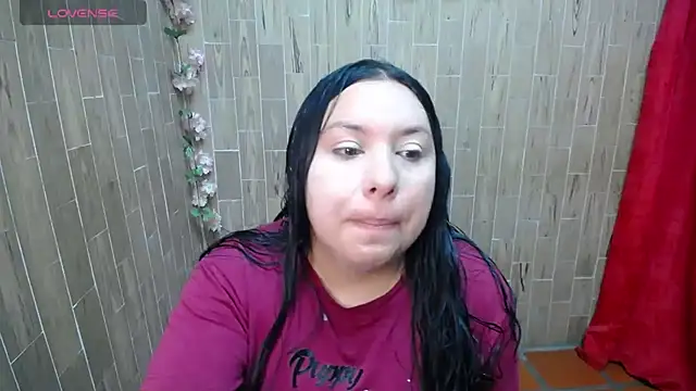 Snapshot of solyeria chatting on 11-08-25, 01:39 solyeria online show from 11-08-25, 01:39