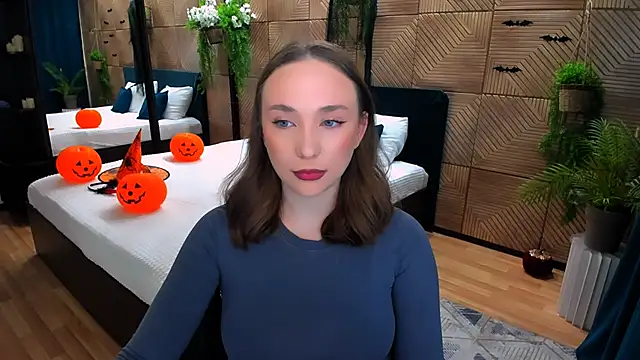 Snapshot of TrueReincarnation chatting on 11-03-25, 04:03 TrueReincarnation online show from 11-03-25, 04:03