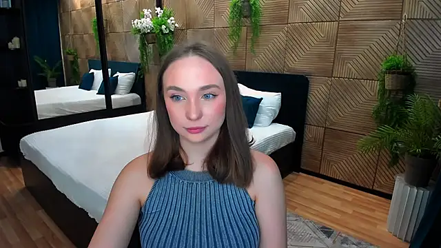 Snapshot of TrueReincarnation chatting on 11-07-25, 04:29 TrueReincarnation online show from 11-07-25, 04:29