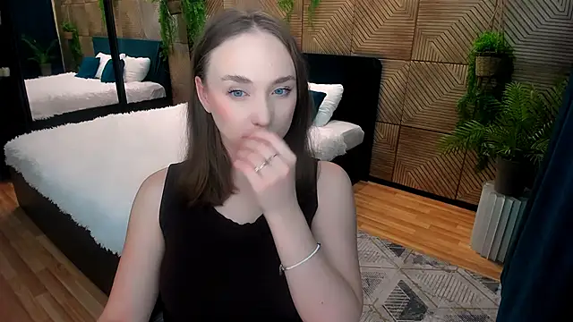 Snapshot of TrueReincarnation chatting on 11-27-25, 10:06 TrueReincarnation online show from 11-27-25, 10:06