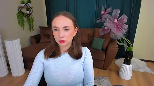 Snapshot of TrueReincarnation chatting on 12-02-25, 10:20 TrueReincarnation online show from 12-02-25, 10:20