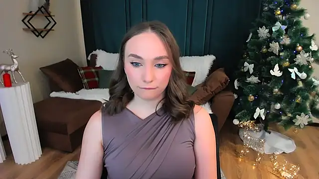 Snapshot of TrueReincarnation chatting on 12-13-25, 08:04 TrueReincarnation online show from 12-13-25, 08:04