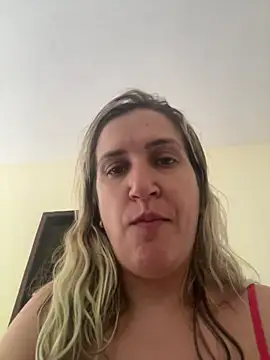 Snapshot of Bia_sexynovaes chatting on 02-17-26, 10:56 Bia sexynovaes online show from 02-17-26, 10:56