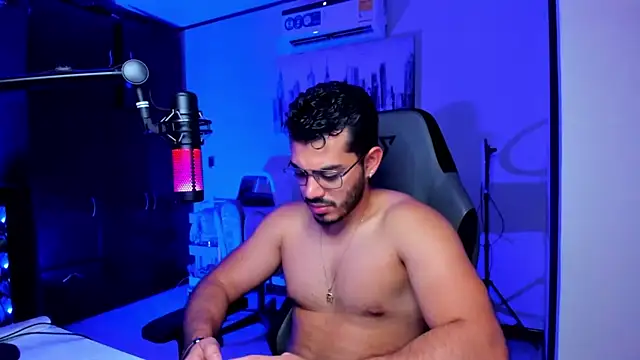 BrunoD31 online show from 11-07-25, 04:01