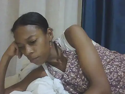 Snapshot of adele-33 chatting on 02-17-26, 01:13 adele-33 online show from 02-17-26, 01:13