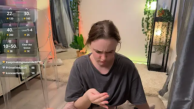 Lella Ryann  online show from 03-08-25, 04:01